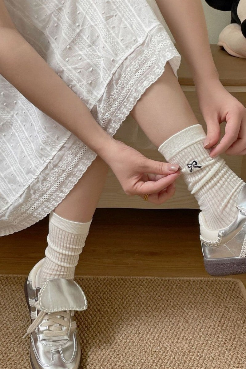 Embroidered Bow Mid-Calf Socks