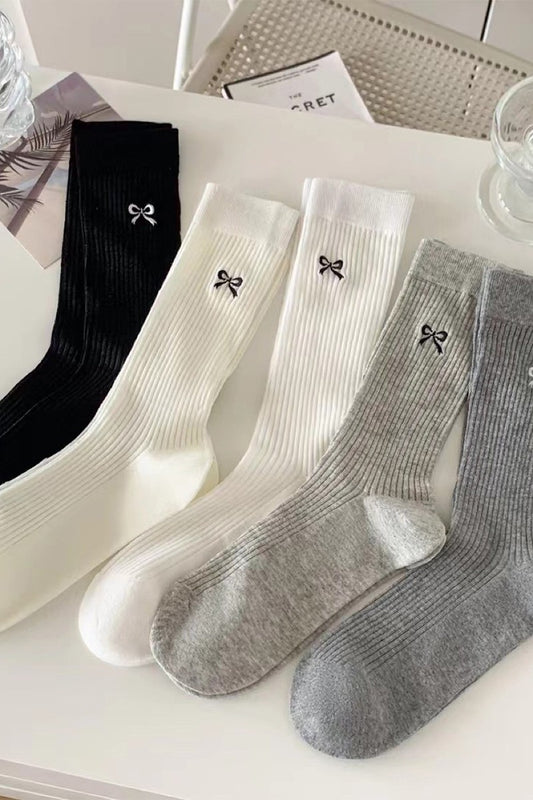 Embroidered Bow Mid-Calf Socks