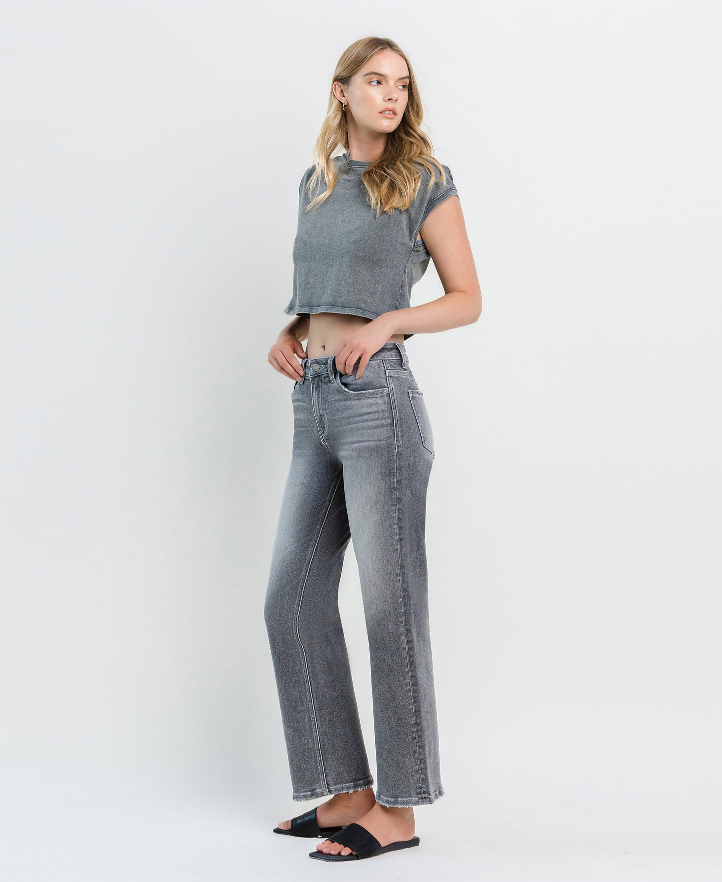 HIGH RISE SLIM WIDE JEANS