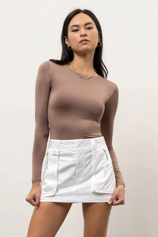 ROUND NECK LONG SLEEVE FITTED KNIT TOP