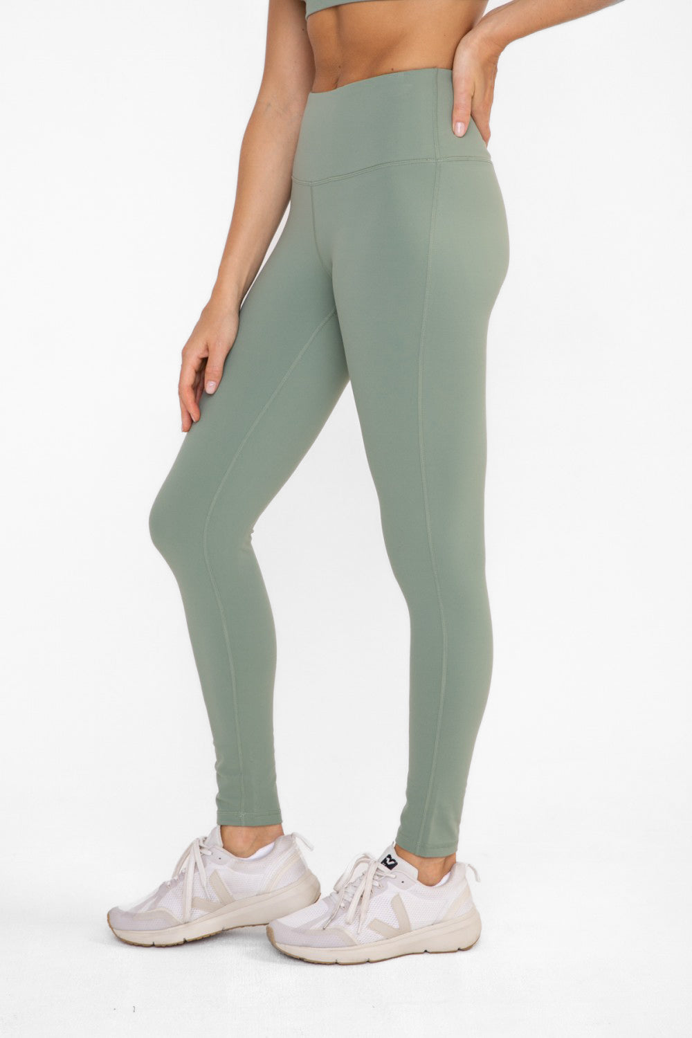 Newport Performance  Essential Highwaist Legging