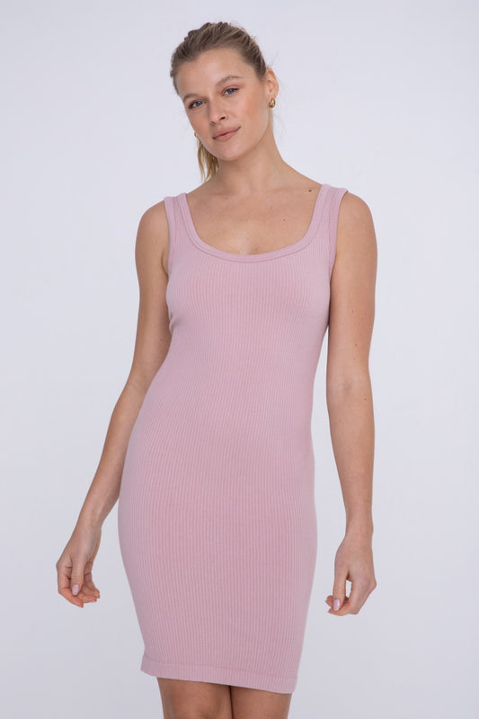 Ribbed Seamless Midi Dress