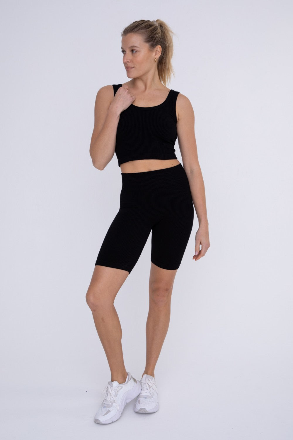 Ribbed Seamless Cropped Tank Top Scoop Neck